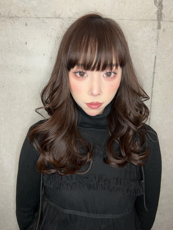 ココアブラウン　セミロング　レイヤーカット　