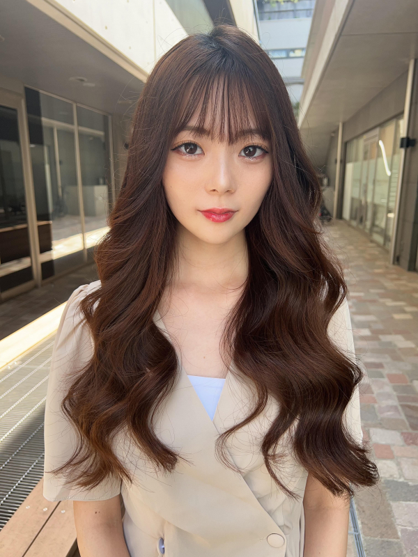 ワンホンヘアー　ヨシンモリ　アッシュベージュ