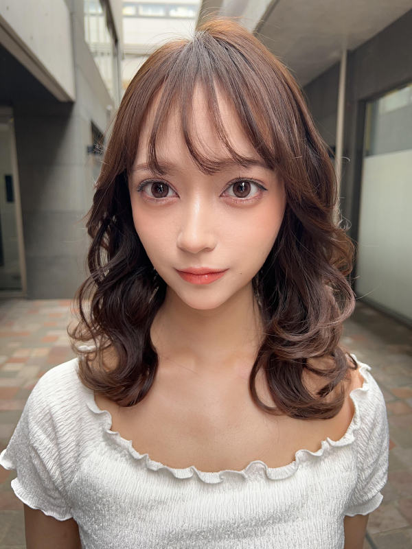 #ミディアムレイヤー#くびれヘア#ハッシュカット #波ウェーブ#マロンベージュ