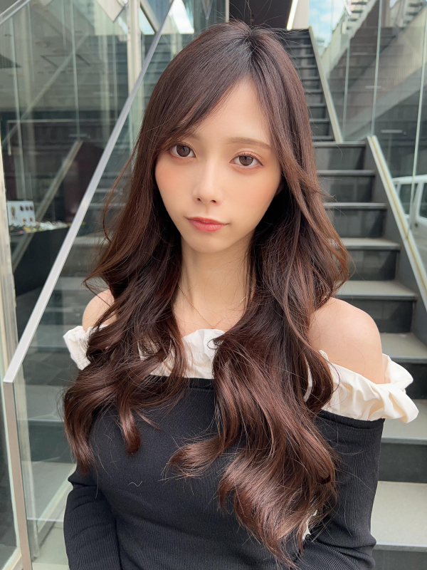 ハッシュカット　レイヤーカット　くびれヘア　ショコラブラウン　チョコレートブラウン