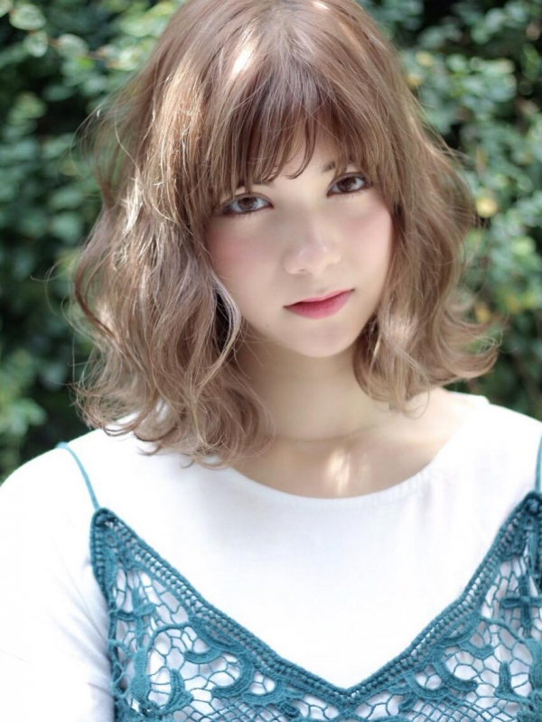 小顔春カラー愛されショートボブヘーゼルブラウン大人可愛い