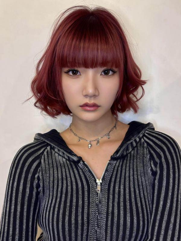 ふんわりカールヘルシースタイルルーズヘアボルトカラー