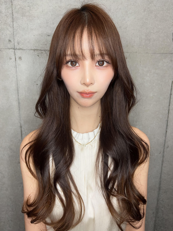 レイヤーカット　ハッシュカット　くびれヘアー　ショコラブラウン