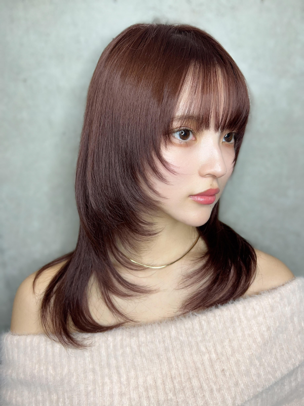 #ハッシュカット #レイヤーカット #くびれヘア #チェリーピンク #セミロングレイヤー