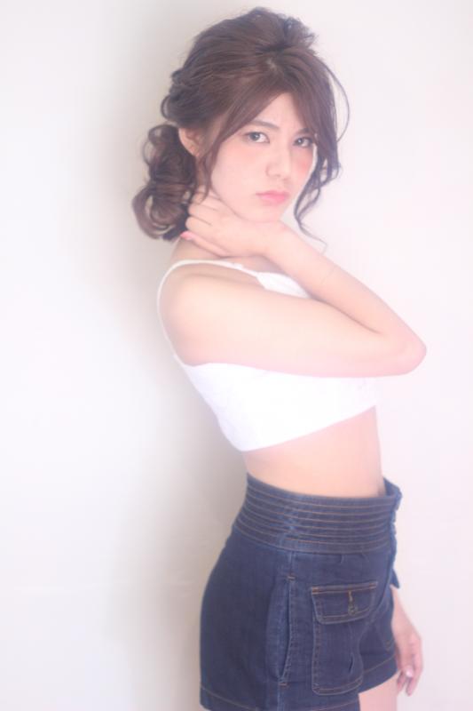 ダウンスタイル　サイドシニヨン藤沢F